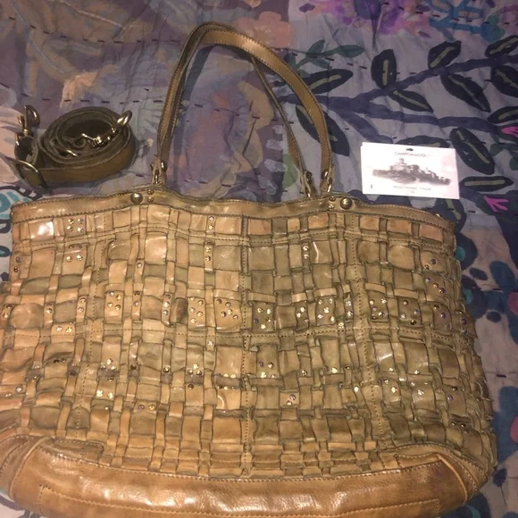 Campomaggi studded Edera bag - Picture 2 of 8